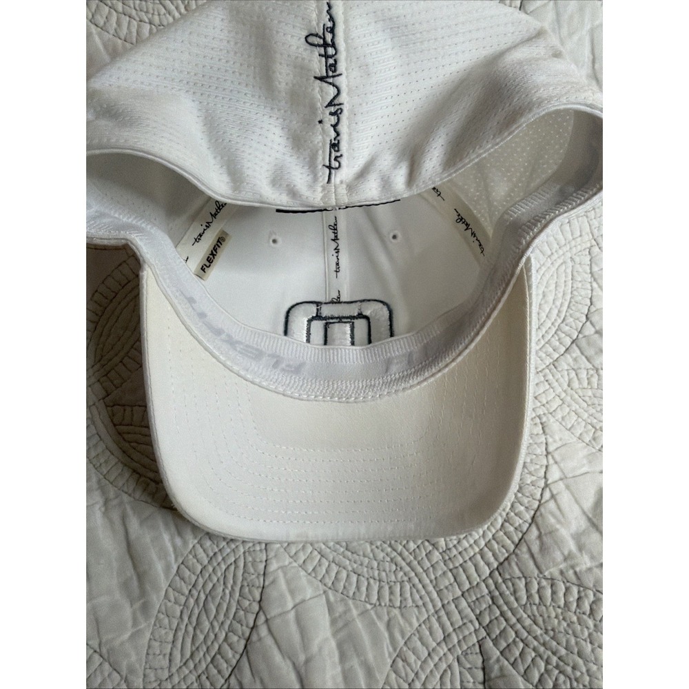 Travis Mathew Flex Fit White  Golf Hat Cap, Size L-XL EUC - Picture 4 of 6